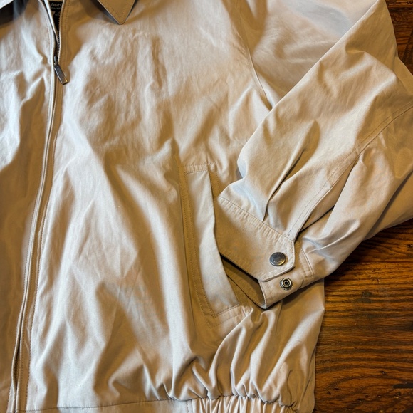 Mens Claiborne Outerwear Microfiber Jacket in pristine condition! - Picture 7 of 10